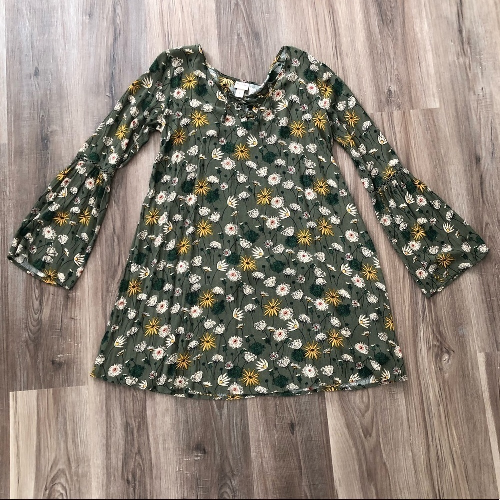 Mossimo Supply Co. oversized Olive green floral long sleeve dress size medium